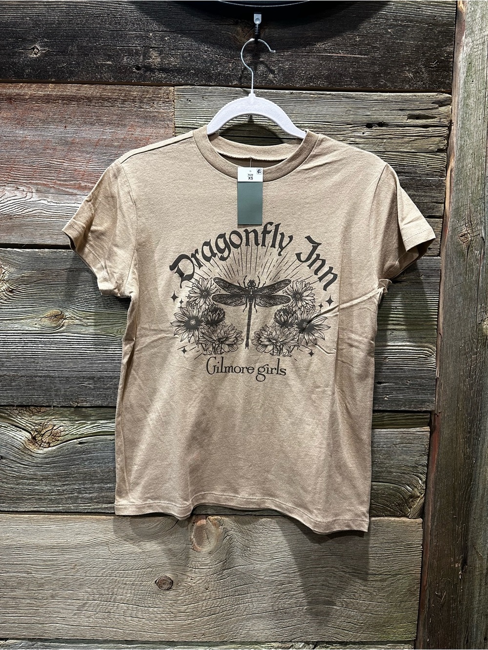 NWT Gilmore Girls Dragonfly Inn Graphic Tee - Size XS